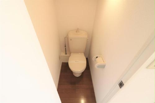 トイレ　バスルーム・トイレの独立設計で快適な毎日を！