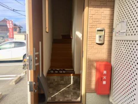 クラヴィエAの玄関写真