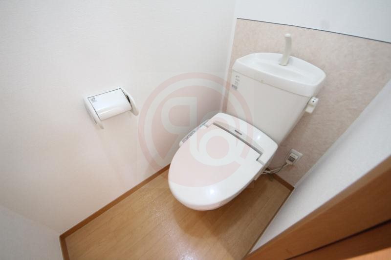 メゾンK B棟のトイレ写真