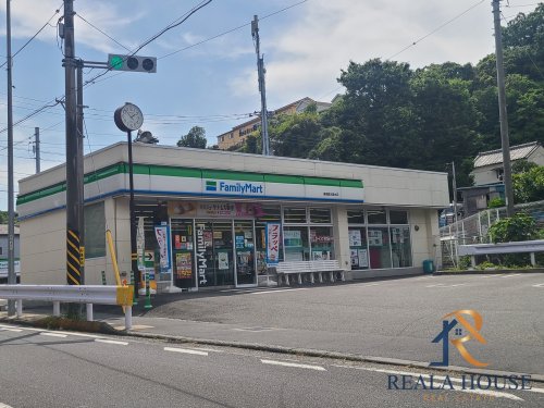 コンビニ　ファミリーマート 横須賀光風台店（コンビニ）まで1122m