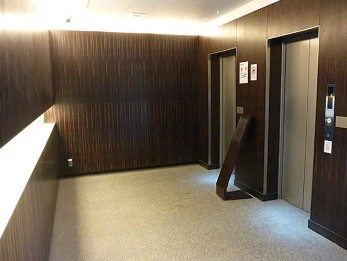都営浅草線 泉岳寺駅 徒歩5分 12階建 築20年の外観写真