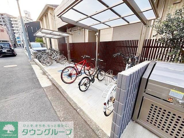 駐車場　エントランス