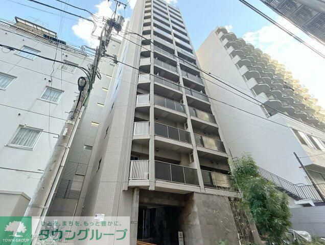 東京メトロ丸ノ内線 新宿御苑前駅 徒歩8分 築11年