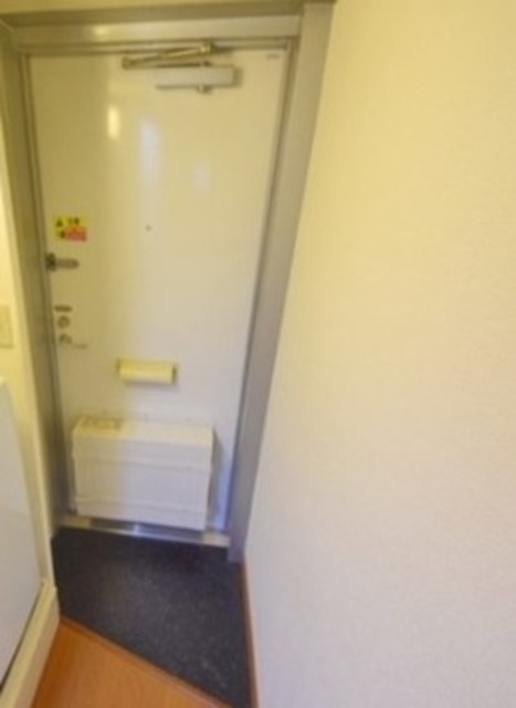 玄関　別部屋参考画像