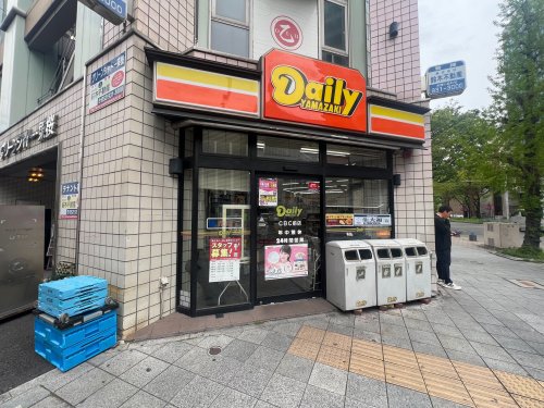 コンビニ　デイリーヤマザキ CBC前店（コンビニ）まで388m