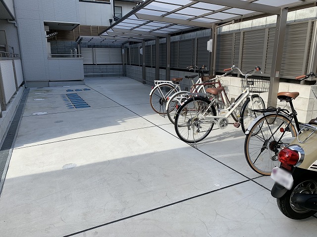 地下鉄東西線 太秦天神川駅 徒歩11分 3階建 築9年の外観写真