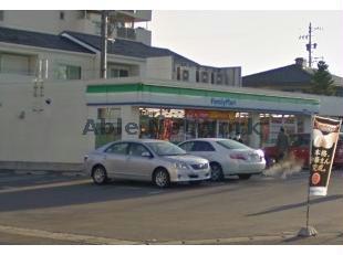 コンビニ　ファミリーマート安城駅北店（コンビニ）まで390m