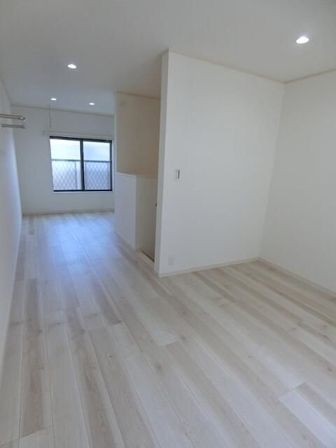 その他部屋・スペース　洋室１２．７帖（※参考写真）