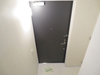 FLEG自由が丘ELの玄関写真