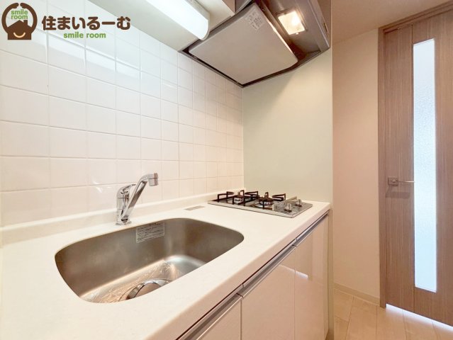 地下鉄長堀鶴見緑地線 松屋町駅 徒歩3分 11階建 築14年のキッチン写真