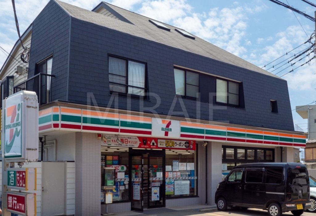 コンビニ　セブンイレブン鎌倉稲村ガ崎店（コンビニ）まで940m