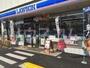 コンビニ　ローソン 板橋蓮根三丁目店（コンビニ）まで827m