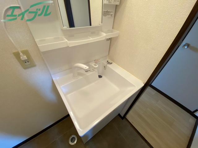 ハイライズホーム Dの内装写真