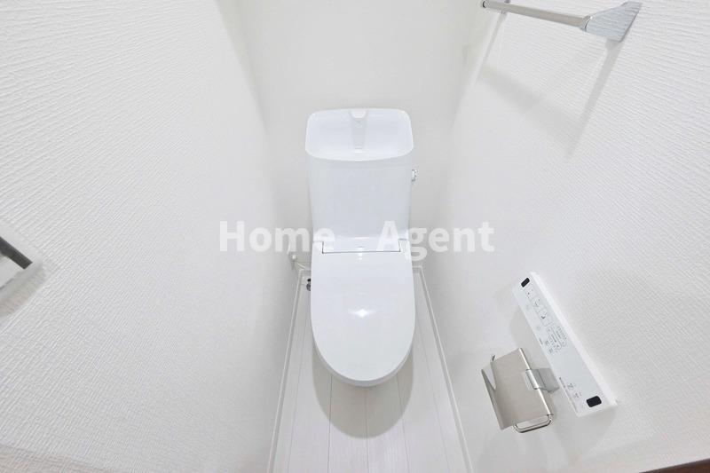 西武池袋線 東久留米駅 徒歩4分 3階建 新築のトイレ写真