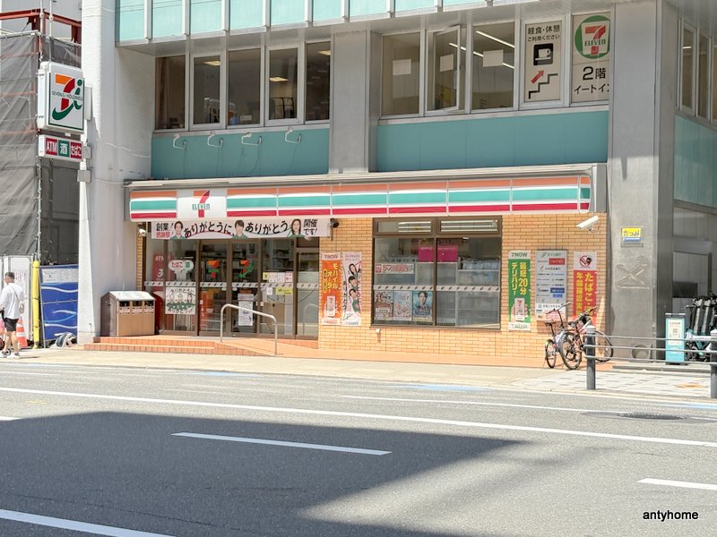 コンビニ　セブン-イレブン 大阪靱本町１丁目店（コンビニ）まで171m