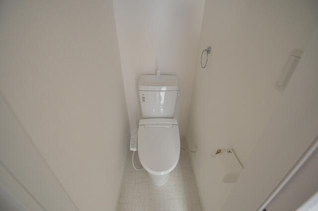 西武池袋線 練馬駅 徒歩3分 3階建 築9年のトイレ写真