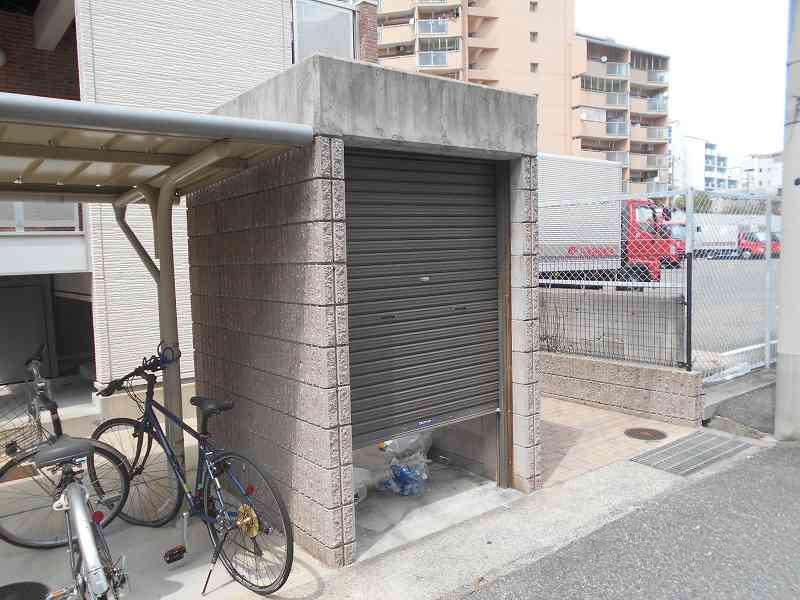 レオパレス兵庫駅前通の外観写真