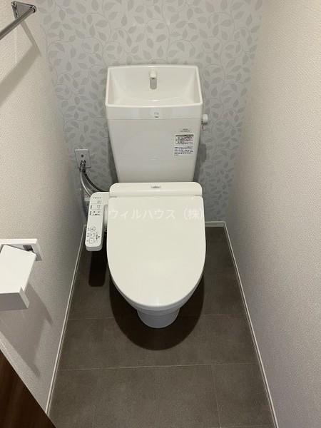 トイレ　ウォシュレット付きです！