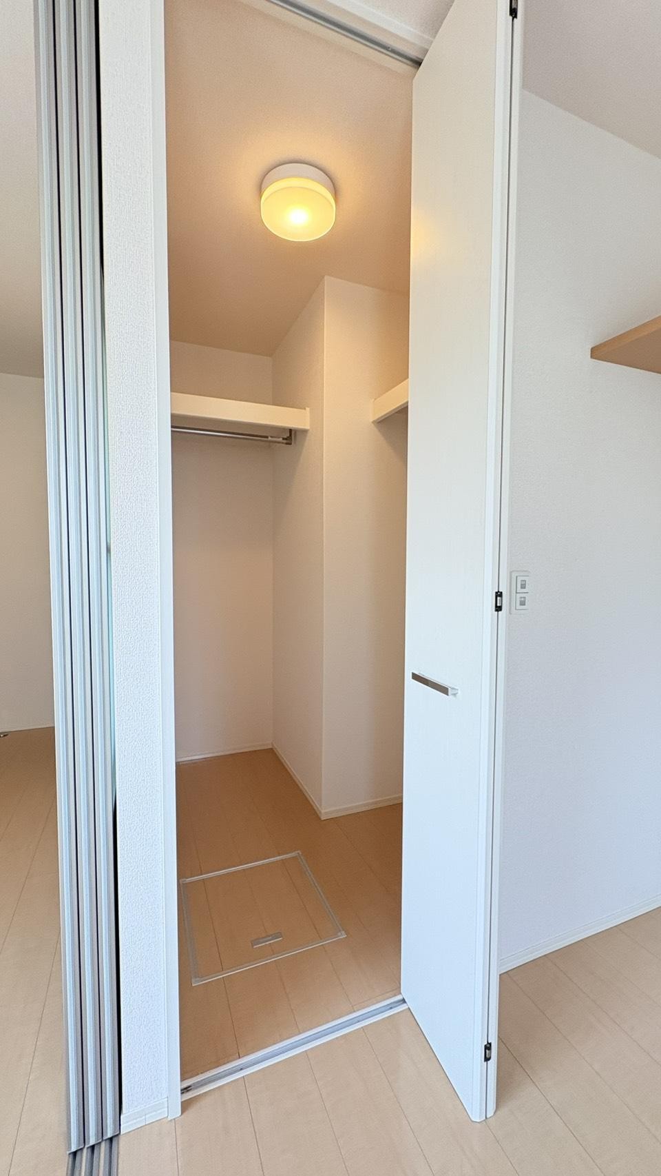 鹿児島市電唐湊線 中洲通駅 徒歩2分 3階建 築14年の内装写真