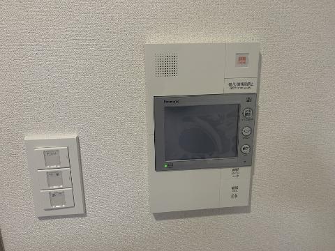 セキュリティ　カメラ付インターホン（イメージ）