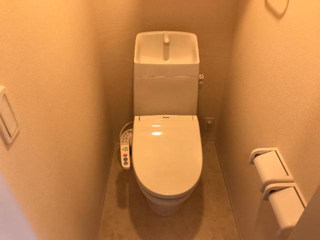トイレ　シャワー付トイレ