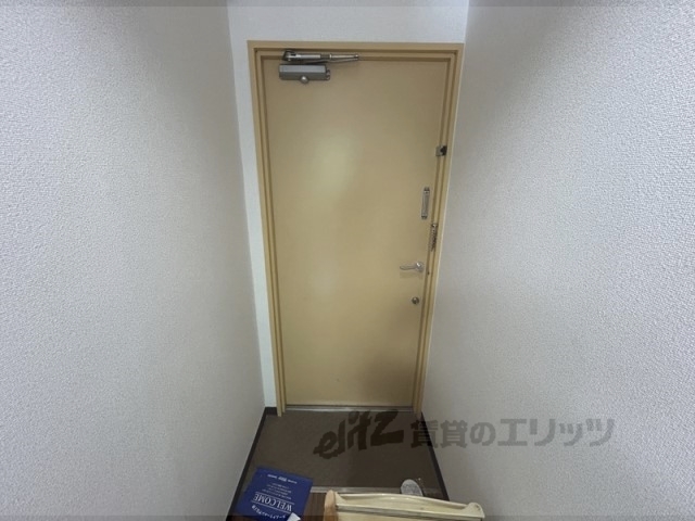 フォレスト高畑マンションの玄関写真