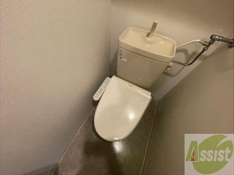 地下鉄東西線 琴似駅 徒歩10分 9階建 築19年のトイレ写真
