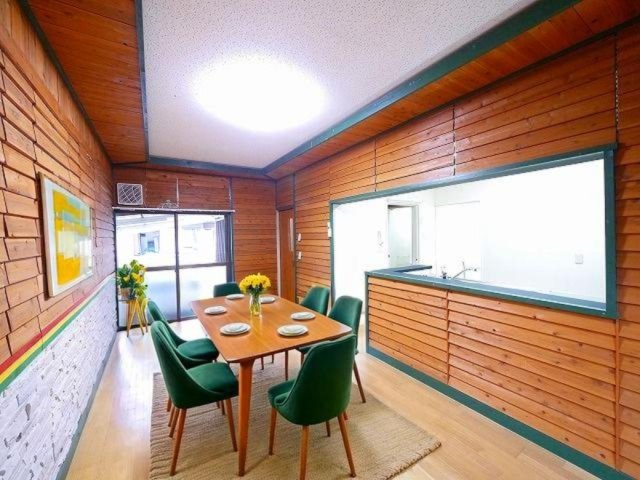 居室・リビング　CGで家具等を配置したもので家具等は含まれません
