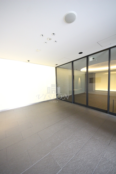 地下鉄四つ橋線 本町駅 徒歩4分 15階建 築13年の外観写真