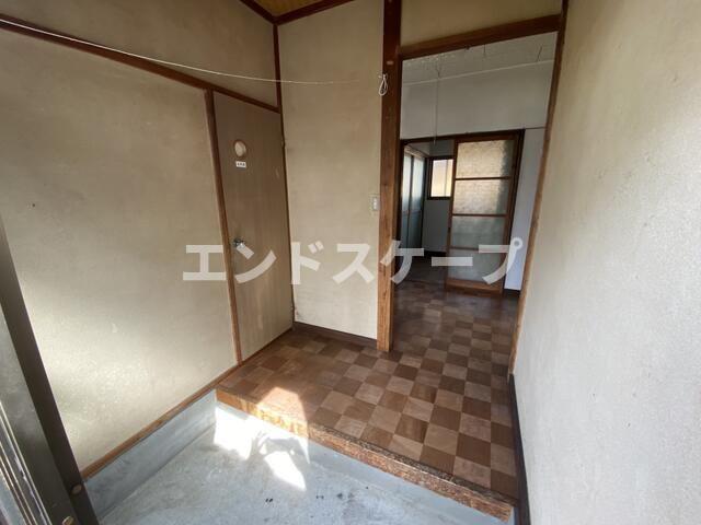 ＪＲ信越本線 磯部駅 徒歩26分 1階建 築42年の玄関写真