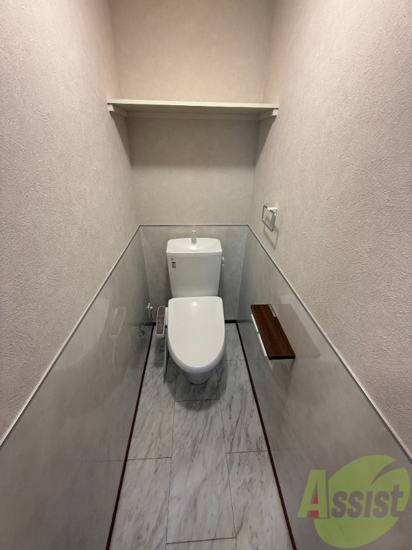 トイレ　トイレの写真です。シンプルで使いやすそうですね。