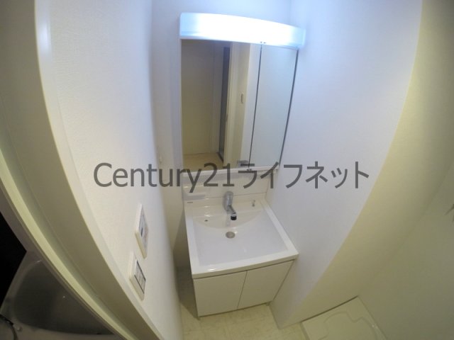 地下鉄御堂筋線 西中島南方駅 徒歩12分 9階建 築12年の内装写真