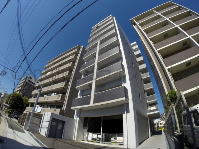 地下鉄御堂筋線 西中島南方駅 徒歩12分 築12年