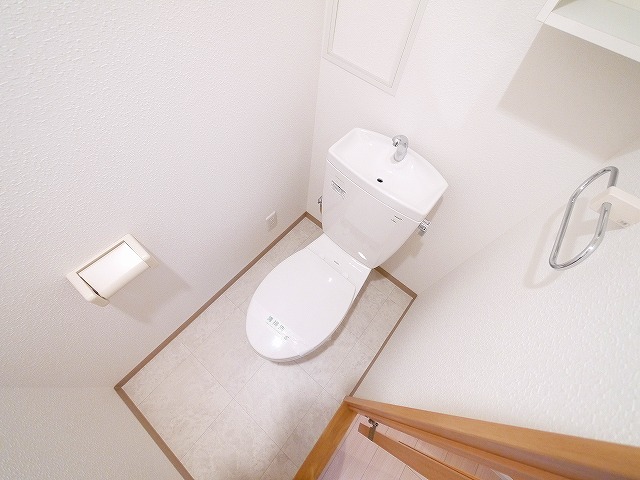 トイレ　落ち着いたトイレです