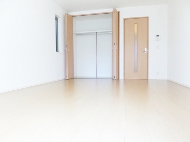 その他部屋・スペース　8．５帖の居室は魅力的ですね☆