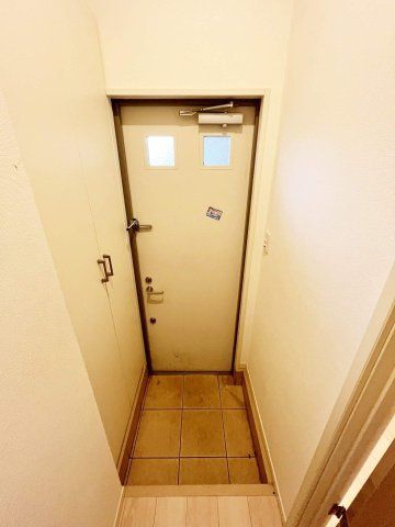 玄関　キテラ雑司が谷　B棟　豊島区雑司が谷１