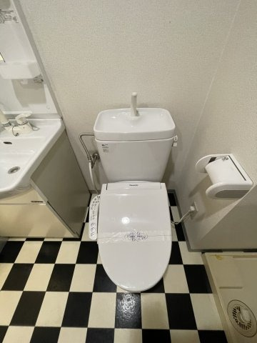 トイレ　シンプルで使いやすいトイレです