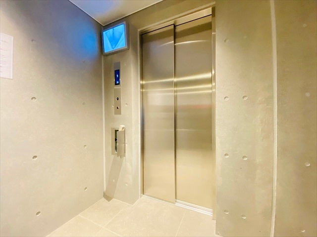 その他共有部分　同一建物内７０１号室内装写真転載