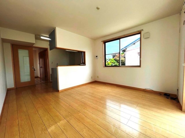 居室・リビング　イメージ（同建物内別部屋の写真です）