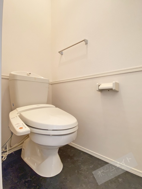 フォレスト ヒルズ II棟のトイレ写真