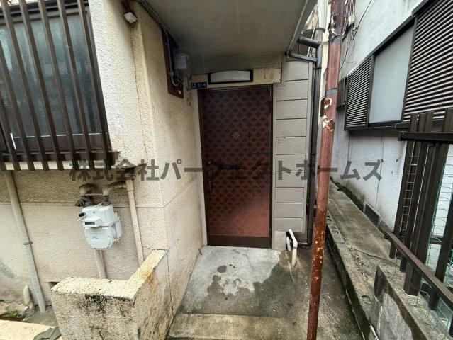 萱島信和町テラスハウス 賃貸の玄関写真