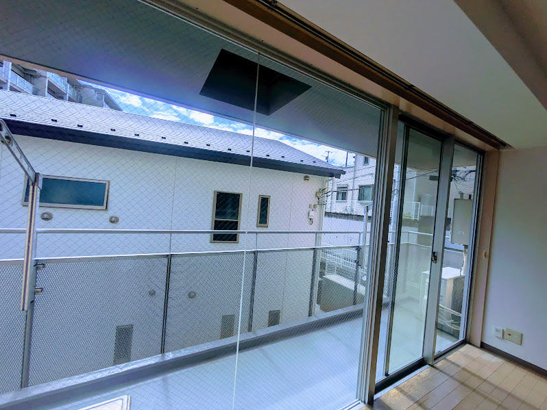 ブルーライン 三ツ沢上町駅 徒歩6分 3階建 築28年の内装写真