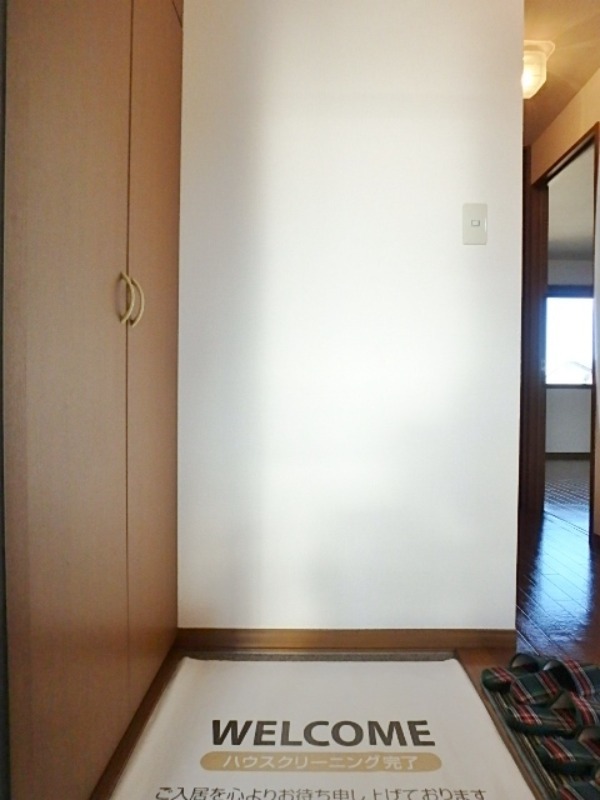 玄関　図面と現状に相違がある場合には現状を優先