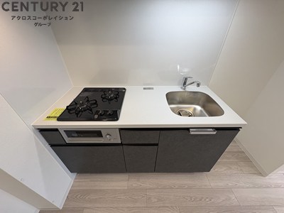 キッチン　背面キッチンなので家具家電を配置しやすい間取り