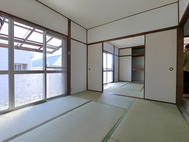 舟越貸家5の居間写真