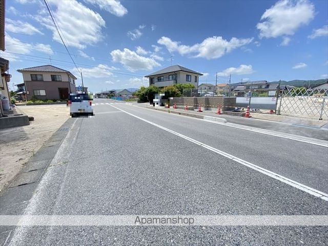 その他　前面道路（その他）まで0m
