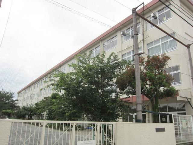 小学校　国立市立国立第三小学校（小学校）まで987m