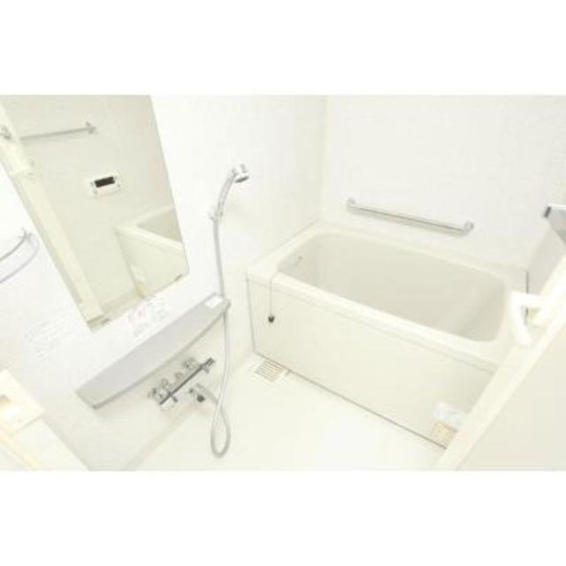 バス・シャワールーム　※写真は同タイプ住戸です。