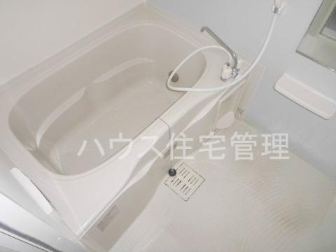 ＪＲ東海道本線 高槻駅 徒歩23分 2階建 築14年の風呂写真