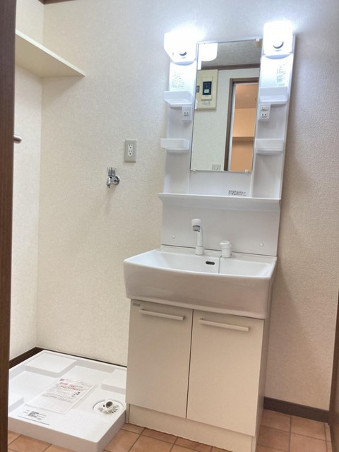 Shoeless春日の内装写真